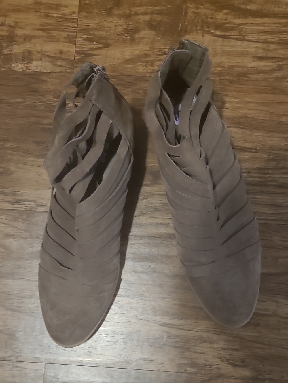 Carlos Santana Strappy Booties Sz 10